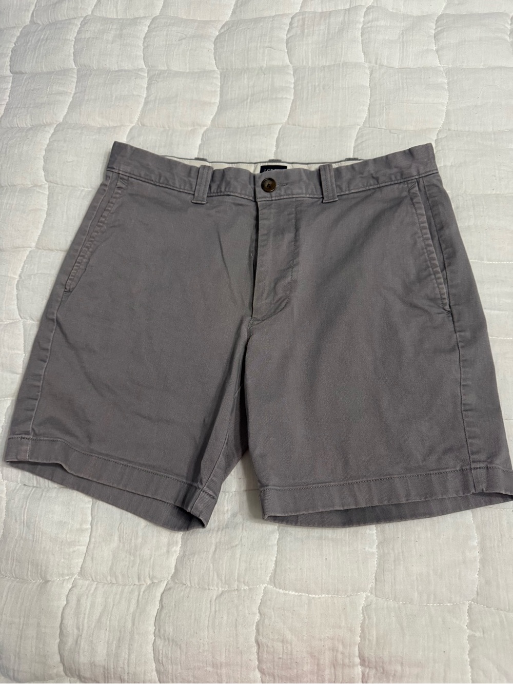 J. Crew Men’s Gray Flat-Front Chino Shorts